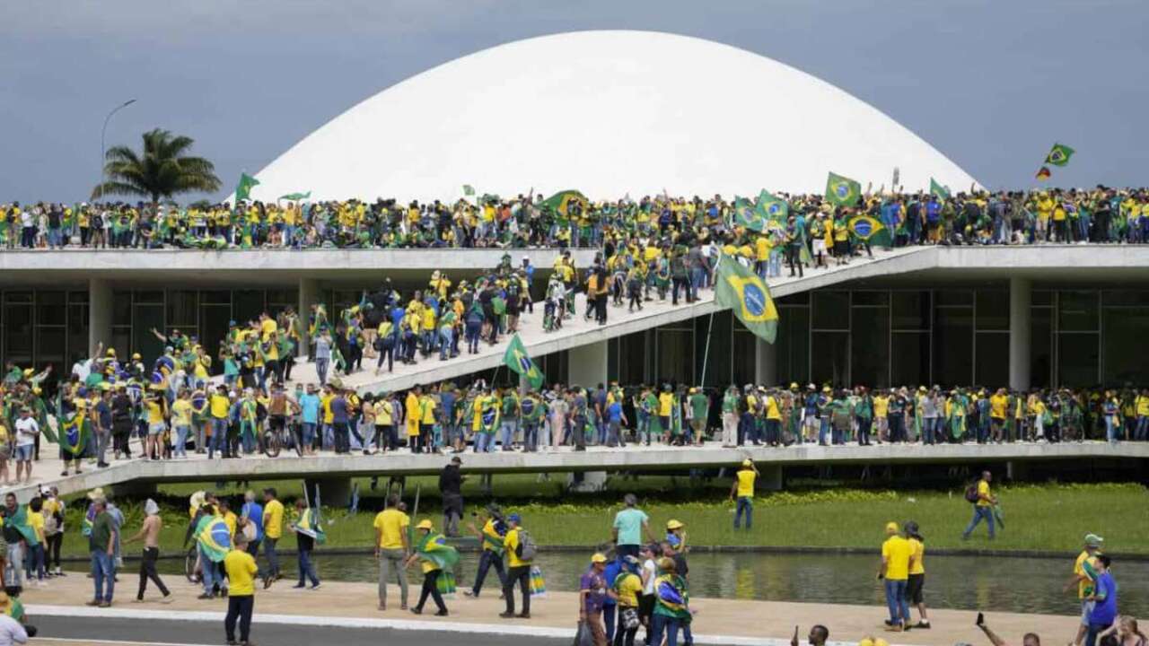 Brasile, il governo riprende il controllo. Il commento del saccense Turi Dimino