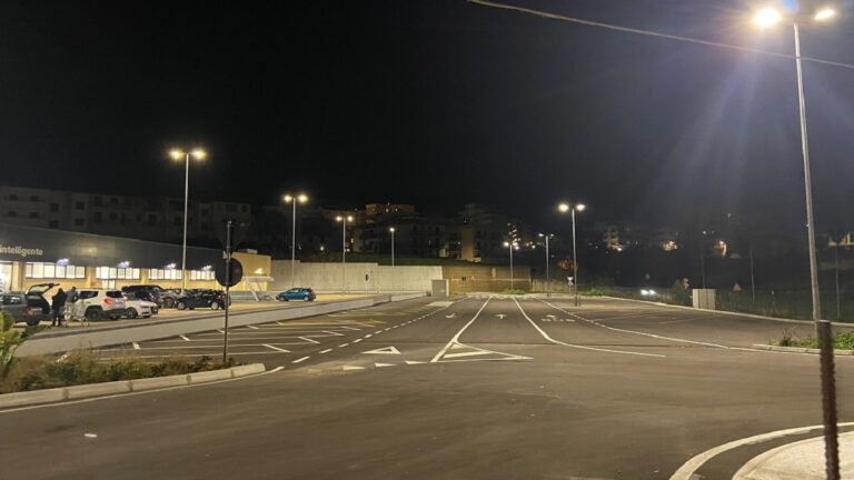 stazione bus via lioni illuminazione 2023