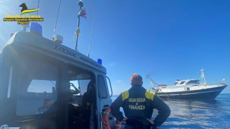 Guardia Finanza controlli pescherecci