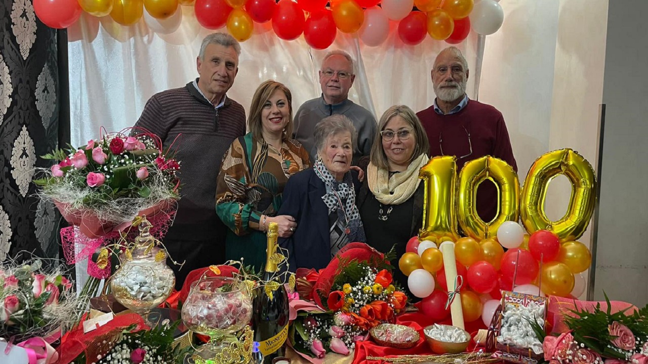 Caltabellotta festeggia i 100 anni di Angela Grado