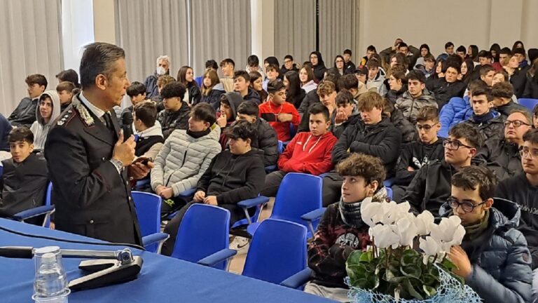 convegno bullismo carabinieri Ipia 2023