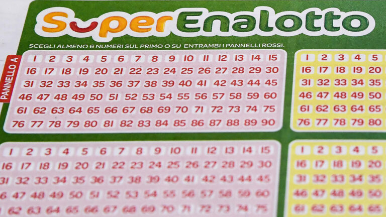 Superenalotto: ancora nessun 6, jackpot oltre 300 milioni