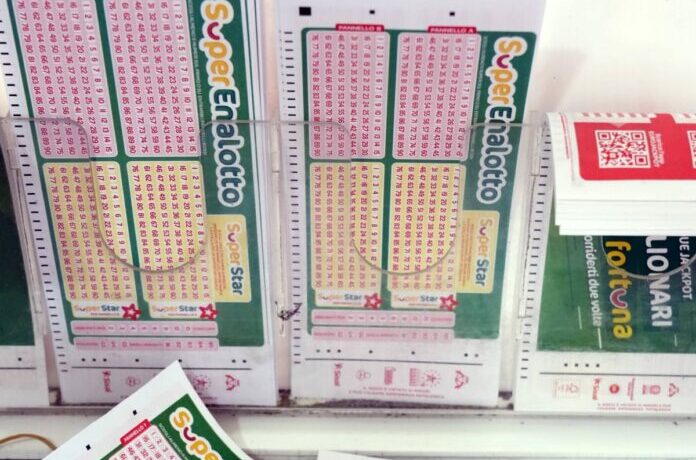 Superenalotto, centrato jackpot da 73,8 milioni con giocata online