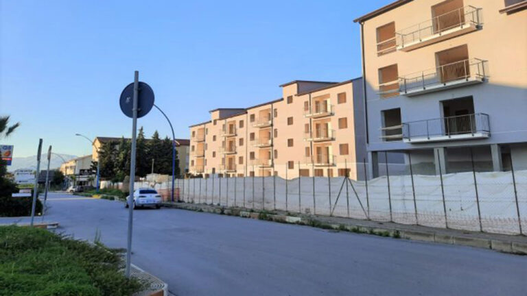 Case Popolari via Fani