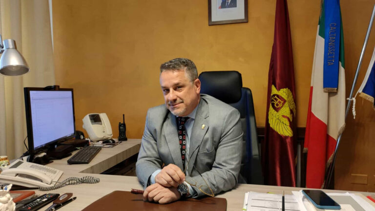 Questore Emanuele Ricifari-2