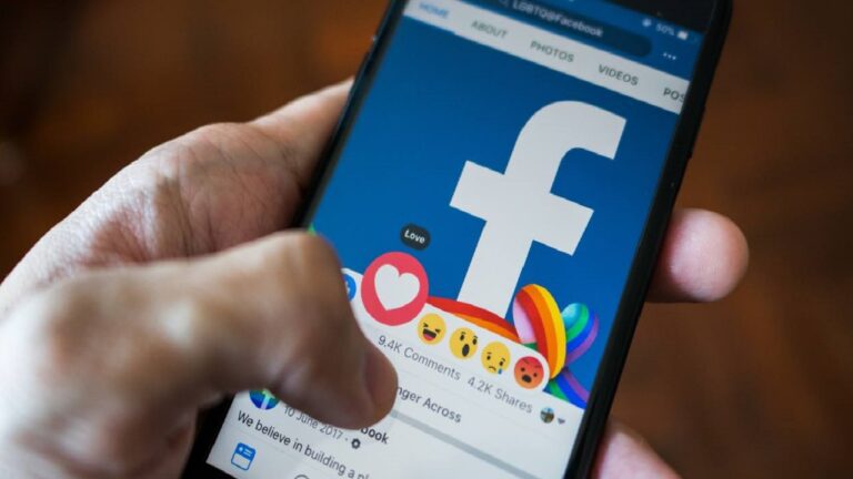 facebook cellulare