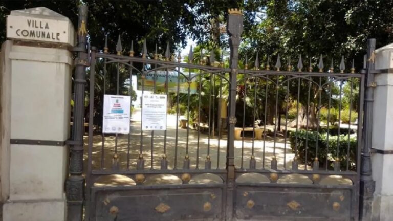 villa comunale chiusa