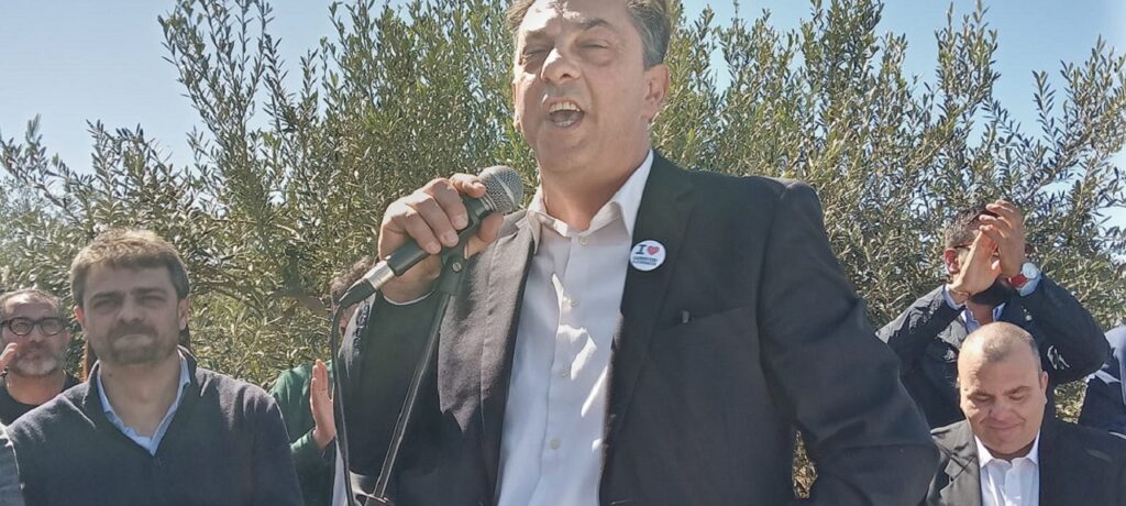 Elezioni Menfi, Viviani si presenta per primo ai blocchi di partenza lanciato da Carmelo Pace