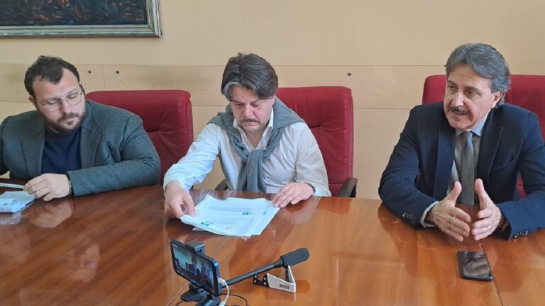 COMUNITà ENERGETICA CONF STAMPA 2023