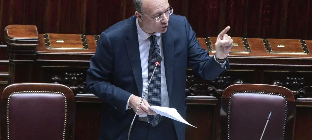 Scuola, Valditara “Su fuga docenti dati drammatici, servono incentivi”