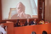 Nella relazione tra giovani e denaro entra in gioco anche la musica