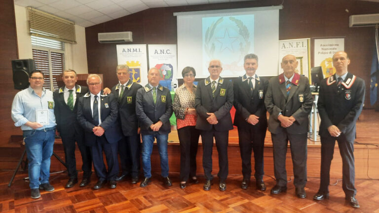 Anfi e Costituzione