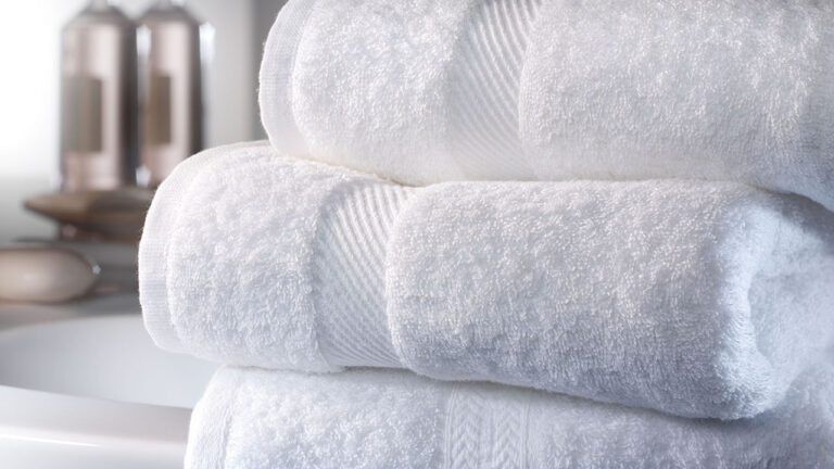 Come-e-quando-cambiare-la-biancheria-da-bagno