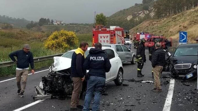 incidente ss 640 bivio mosella, feriti