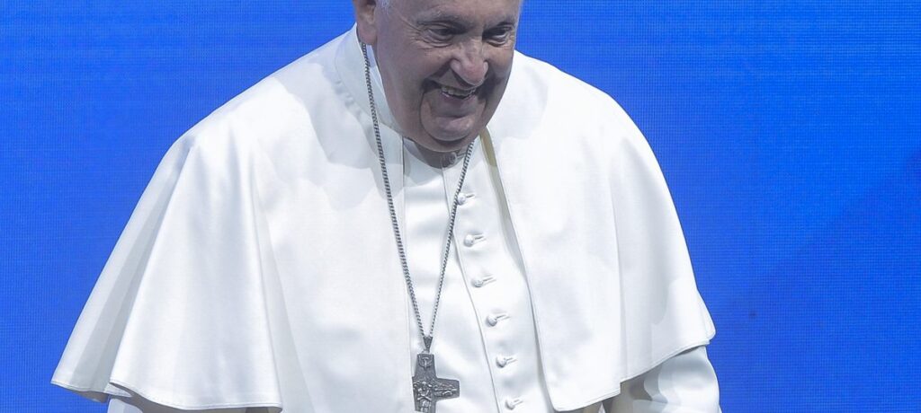 Papa Francesco, la prima notte dopo l’intervento “trascorsa bene”