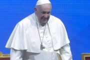 Papa Francesco, la prima notte dopo l’intervento “trascorsa bene”