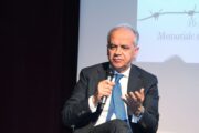 Migranti, Piantedosi “L’Italia non sarà centro di raccolta per conto Ue”