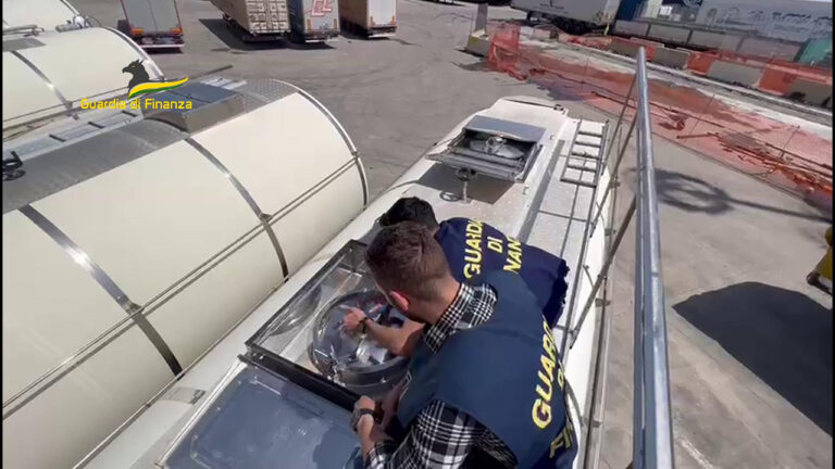 GUARDIA FINANZA SEQUESTRO OLIO