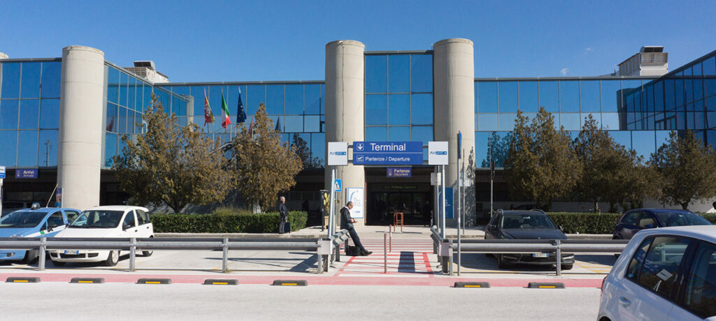Aeroporto di Trapani, ad aprile più di 110.000 passeggeri trasportati e 874 movimenti fatti