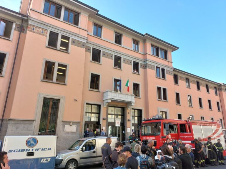 incendio-milano-01