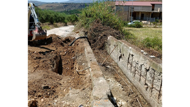 lavori rifacimento condotta fognaria Ribera c. da Mirillo