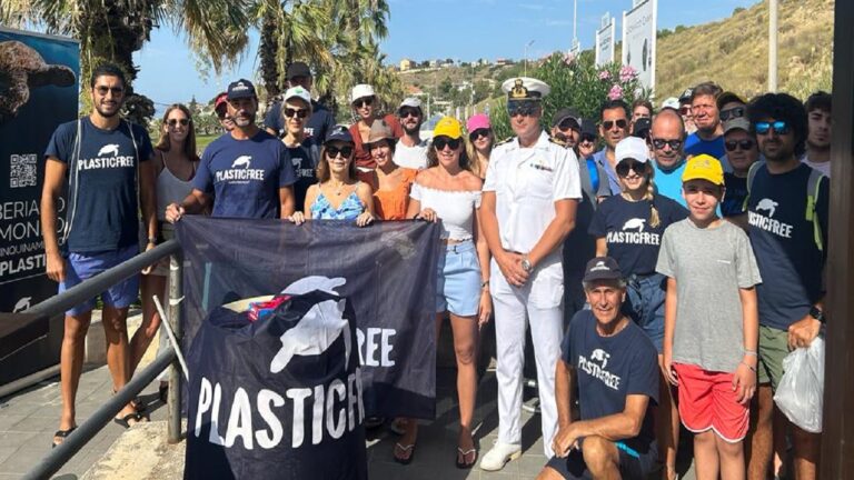 plastic free menfi agosto 2023