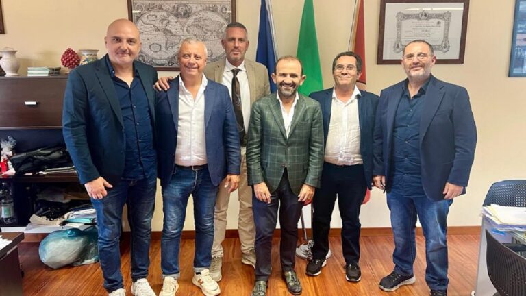 consiglieri dc con croce e pace 2023