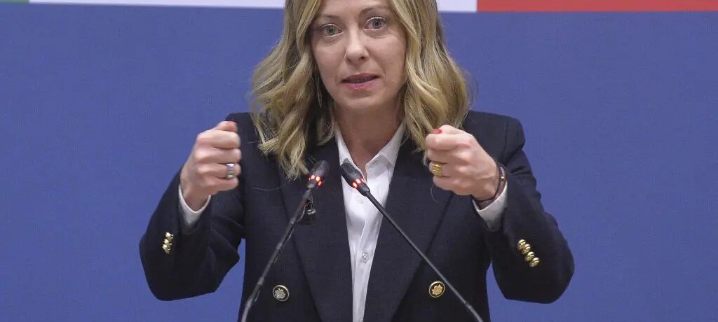 Meloni “Italia sta facendo la sua parte nella decarbonizzazione”