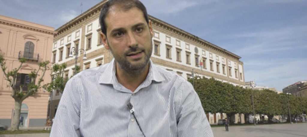 Politica, Sabella verso le dimissioni. Fabio Leonte disponibile ma rimanendo consigliere. Ambrogio sogna