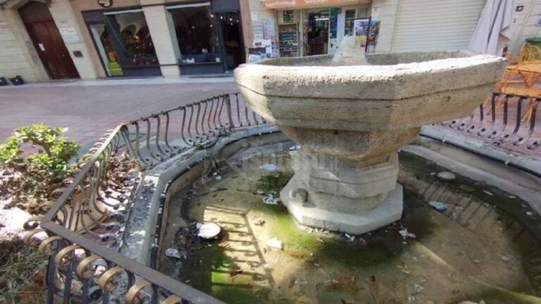 fontana piazza carmine 2023