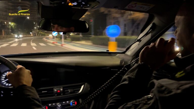 Guardia Finanza blitz Catania