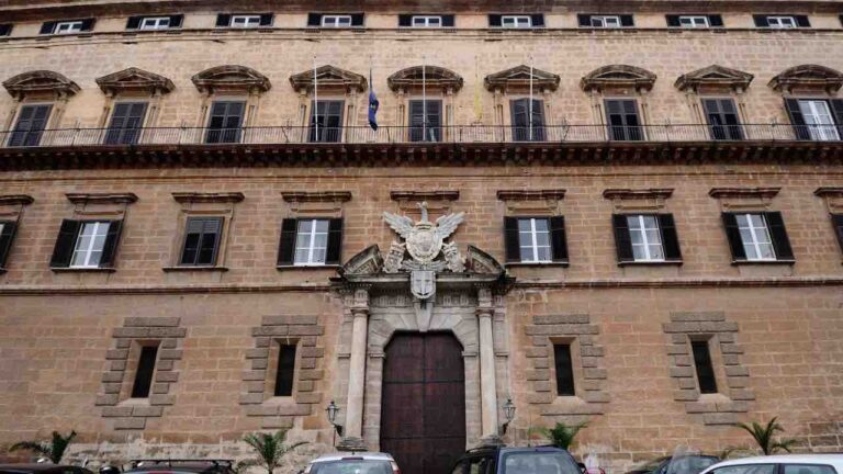 Palermo-Palazzo-dei-Normanni