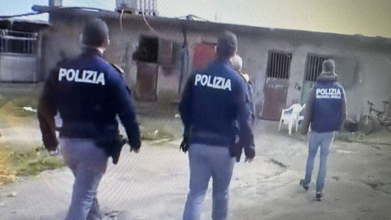 Polizia cani maltrattati