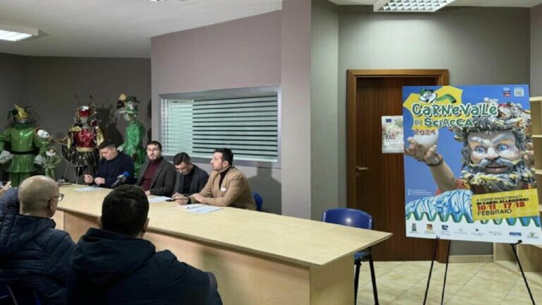 carnevale-di-sciacca-2024-conferenza-stampa-768x547
