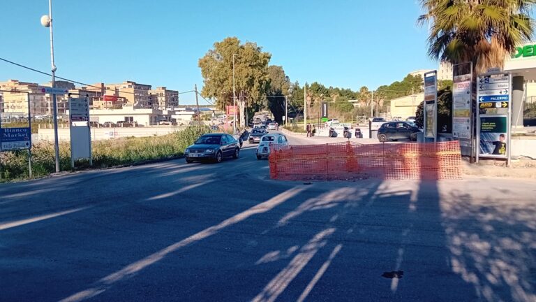 viale siena buca e transenna 2024