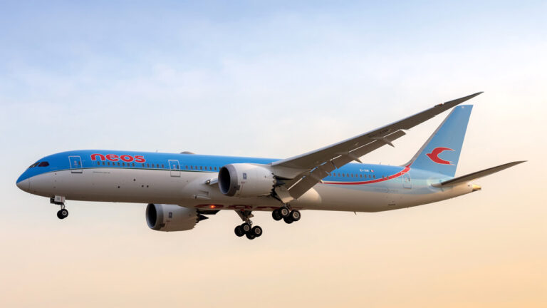 Neos aereo aerei