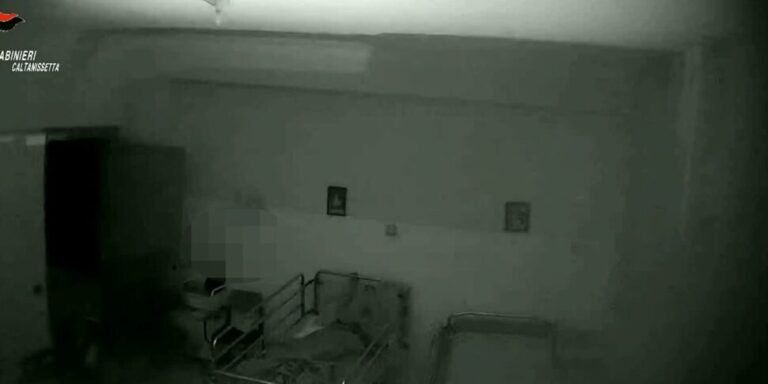 casa riposto anziani abbandonati 2024