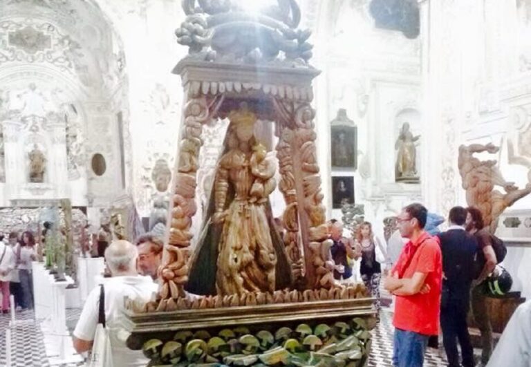 Statua Madonna Soccorso