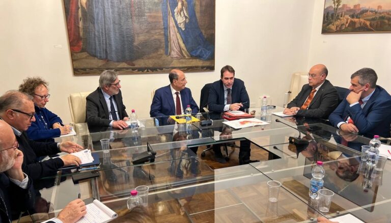 crisi idrica schifani tavolo regione 2024