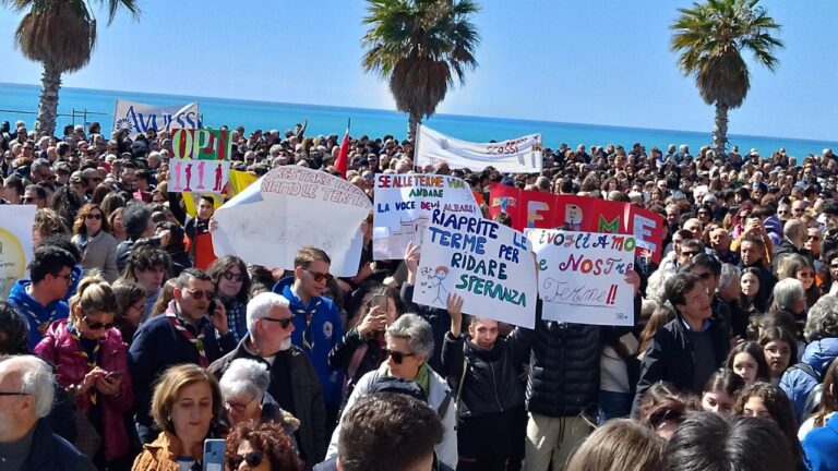 protesta terme piazza 2024