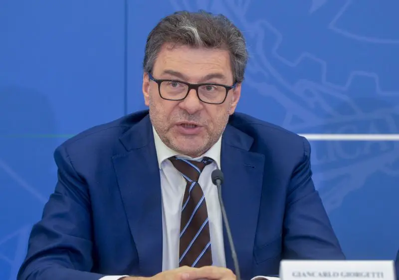 Giorgetti “Il Def è realistico”