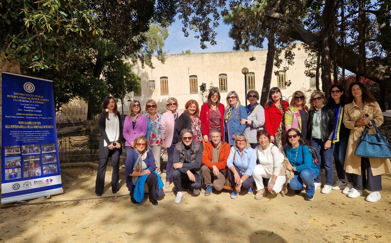 Fontana villa comunale di Sciacca: ripulita, restaurata e restituita grazie all’Inner Wheel Sciacca Terme