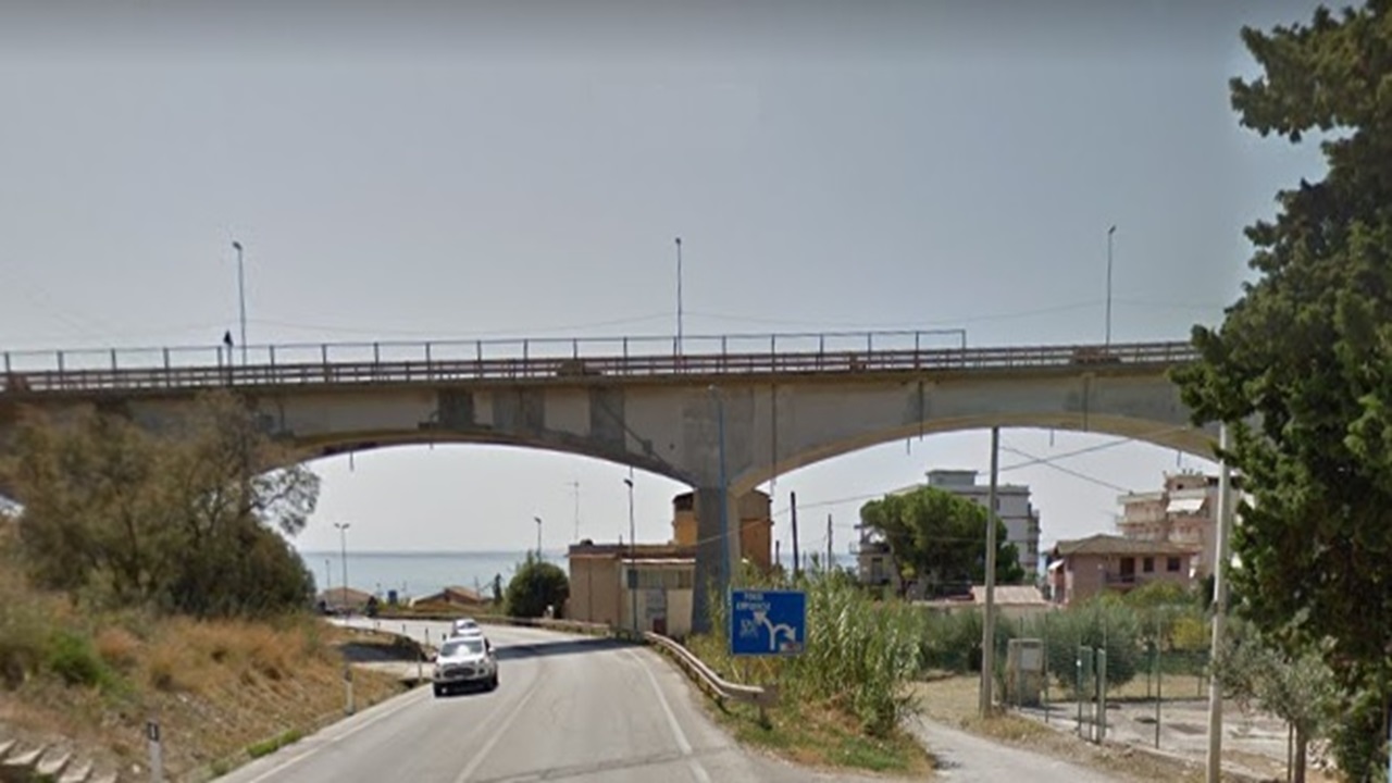 Viabilità, Catanzaro (Pd): “Cantiere in piena estate su un viadotto della SS 115. Programmare percorso alternativo per evitare danni all'economia turistica”