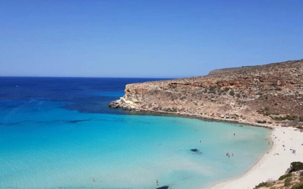 Tre spiagge italiane tra le 50 più belle al mondo, c'è pure l'isola dei Conigli a Lampedusa