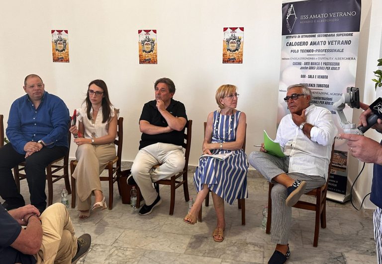 Presentanzione commedia Amato Vetrano