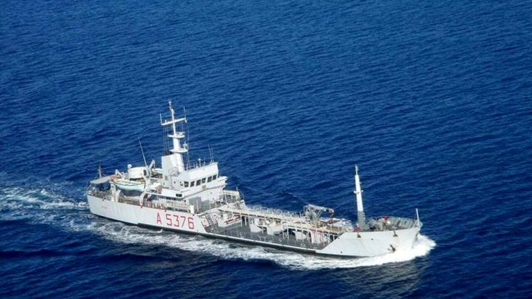 nave cisterna
