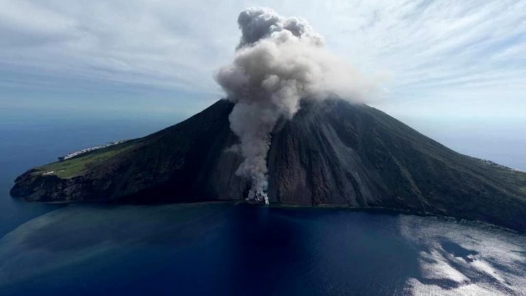 stromboli-13-8