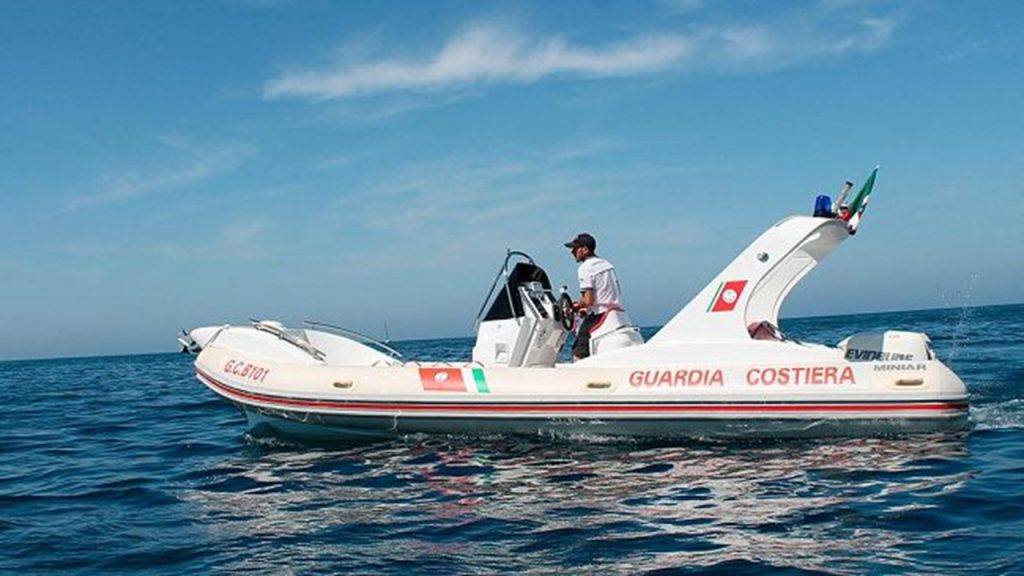 Guardia-Costiera-Gommone