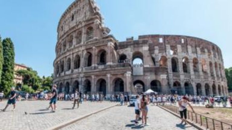 colosseo turisti