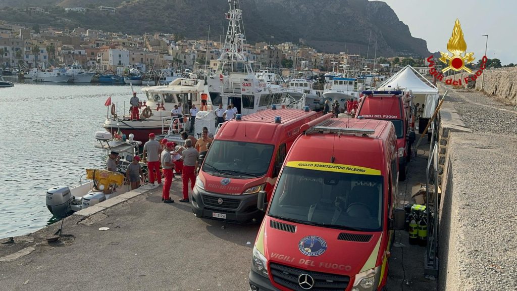 naufragio-porticello-ricerche-vigili-fuoco-2024-4